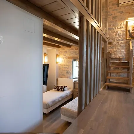 Akrolithi Διαμέρισμα