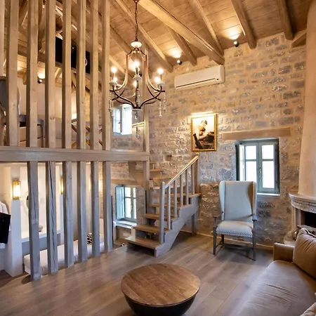 Akrolithi * Karavostásion