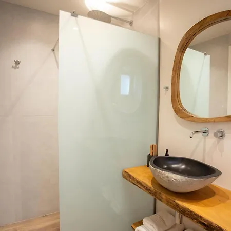 Akrolithi Apartman Karavosztászi