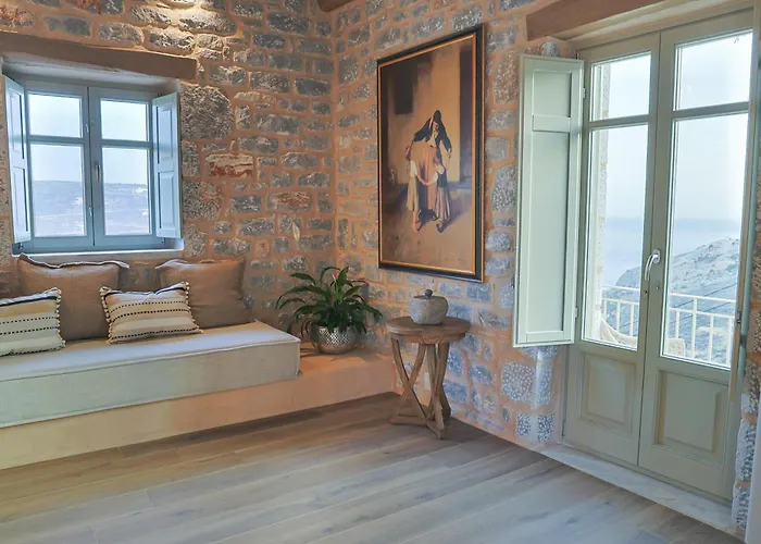 Akrolithi * Karavosztászi