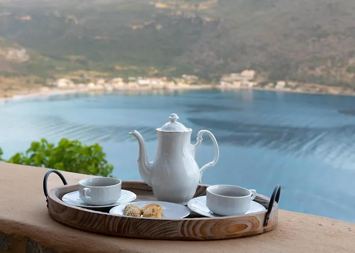 Akrolithi * Karavostásion