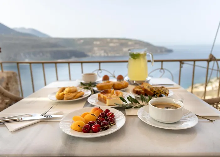 شقة Akrolithi Karavostásion